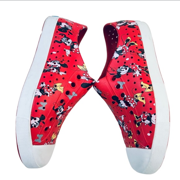 Native Shoes - Native Disney Slip-On Jefferson Minnie Print Water Sneakers M5 W7